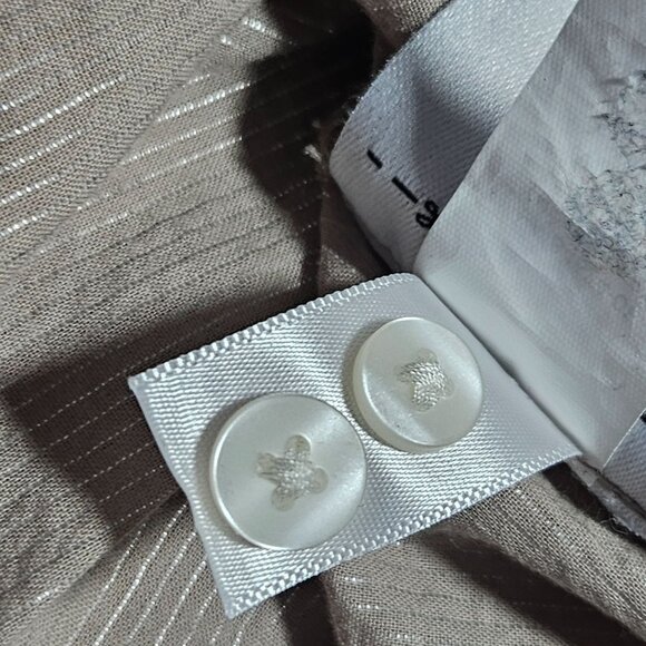 Gap Big Shirt Button Front Womens Size Medium Beige Metallic Stripe Long Sleeve - Picture 7 of 7